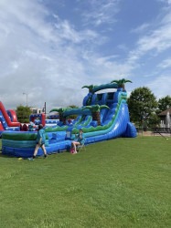 480604074 563491483382695 2216844197492307068 n 1742532158 1 Tropical Hybrid 2 lane waterslide